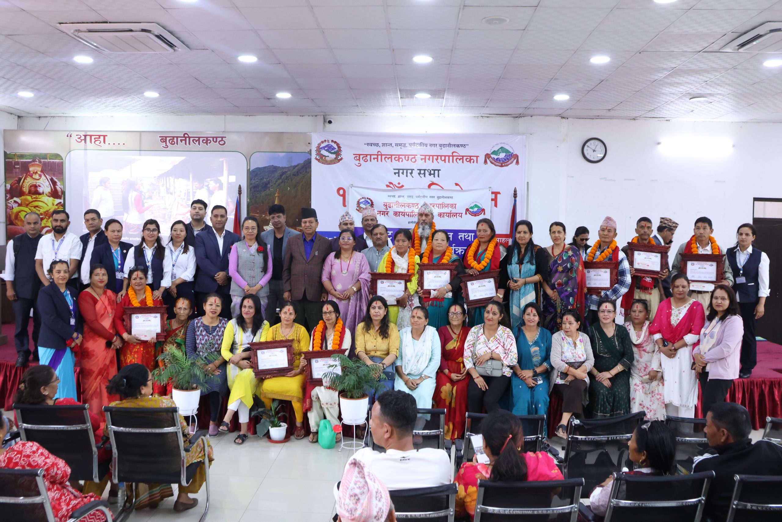 बुढानीलकण्ठ नगरपालिकामा उत्कृष्ट कृषक सम्मानित, कौसी खेती र व्यावसायिक तरकारी खेतीमा उत्कृष्ट कृषकलाई पुरस्कार